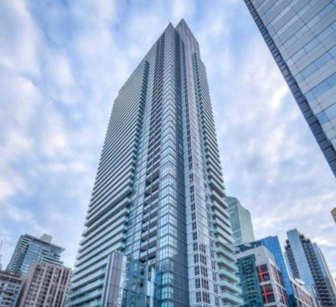 Luxury Condo With Cn Tower View Toronto Extérieur photo