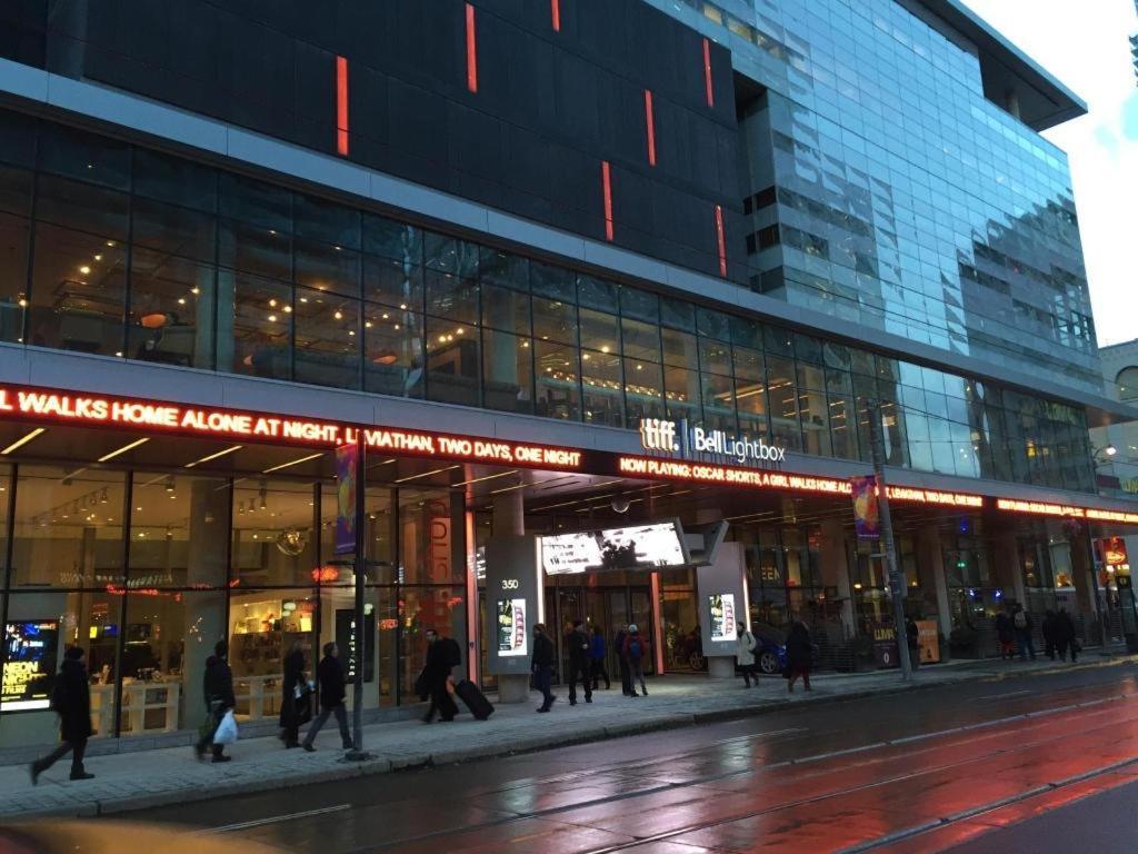 Luxury Condo With Cn Tower View Toronto Extérieur photo